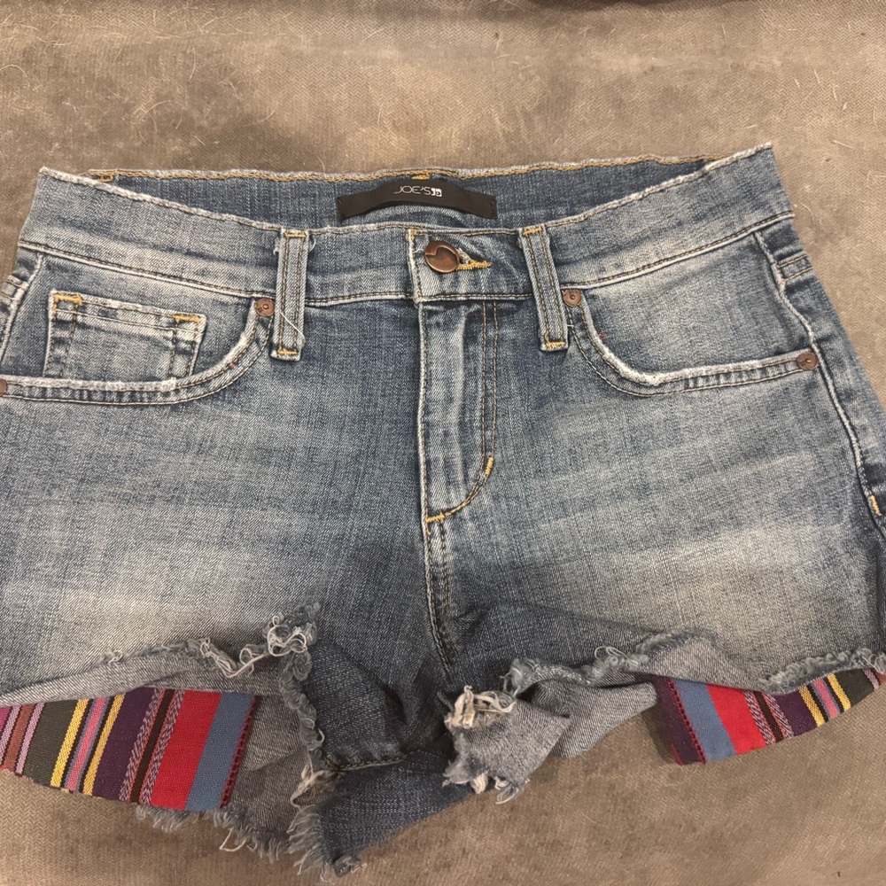 Joes jeans shorts with multicolored pockets
